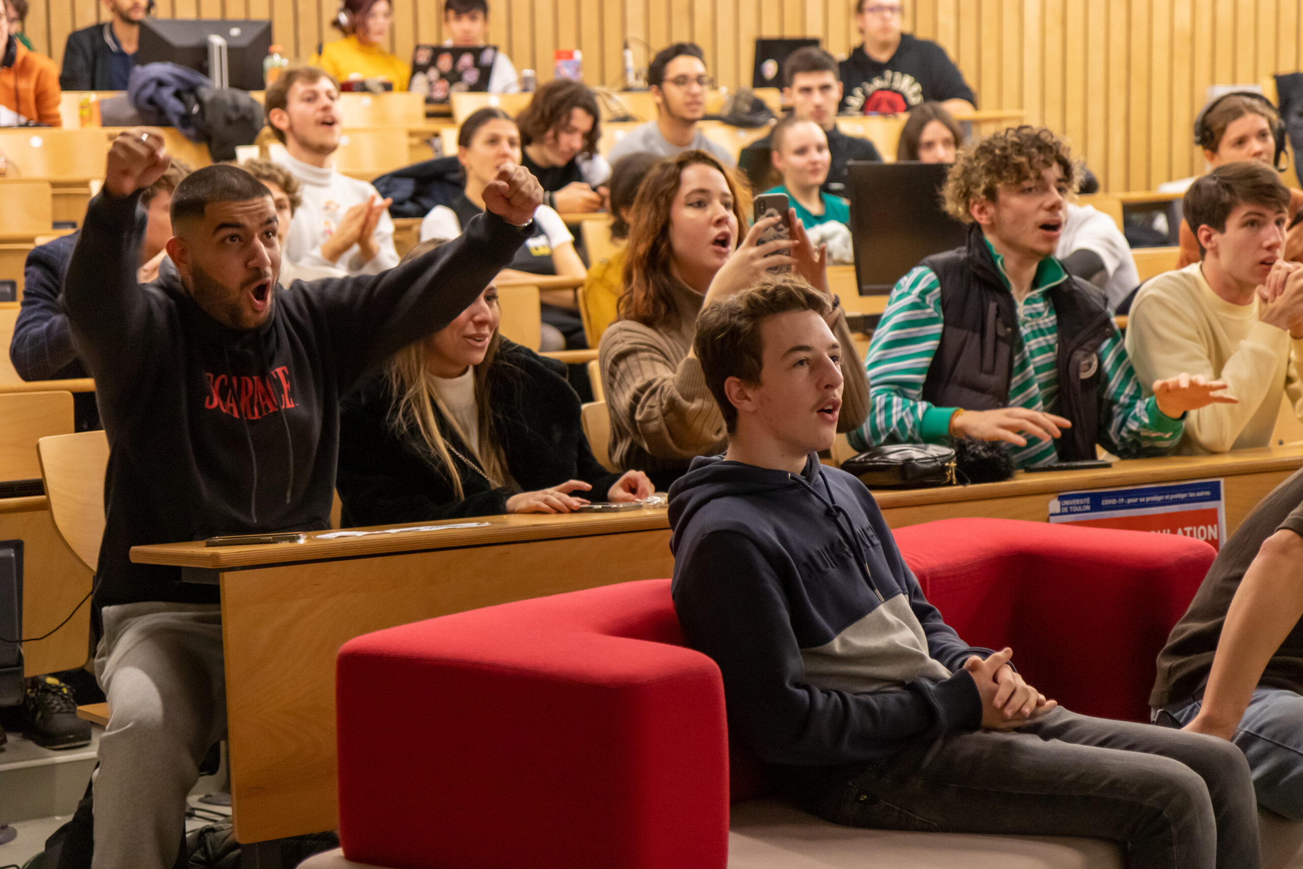 Tournoi e-sportif à toulon le 15 décembre 2022, organisé par des étudiants en deuxième année de BUT MMI (Métiers du Multimédia et de l'Internet).